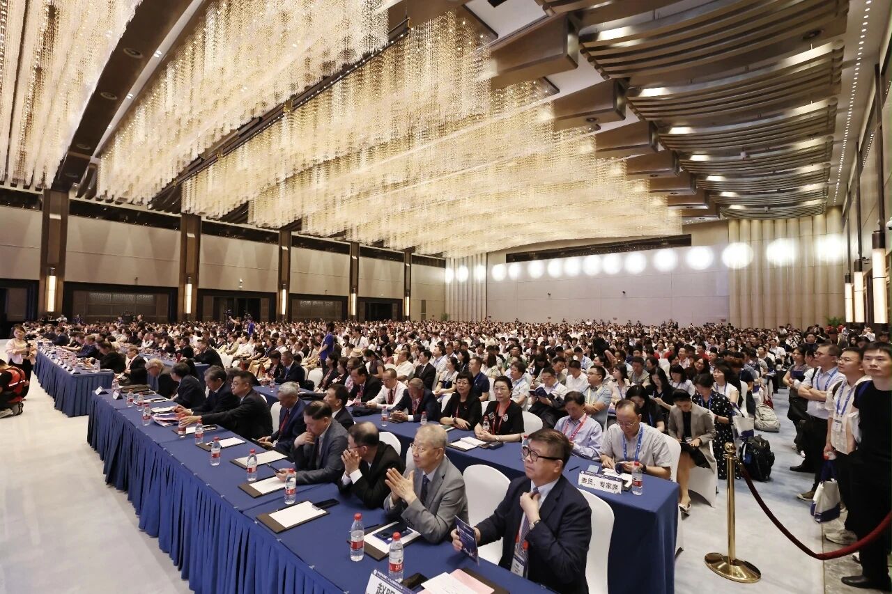 今年杭州眼科学术大会,又是哪个公益展位玩出了新高度?